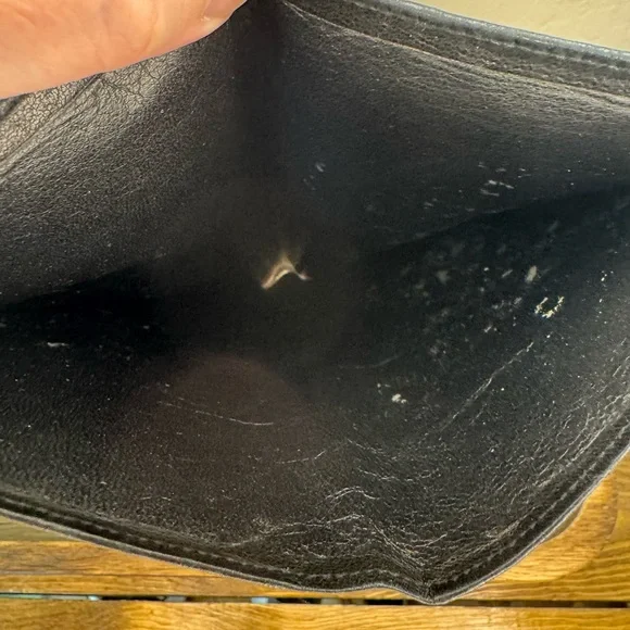 CHANEL Vintage Black Wallet - Picture 7 of 8